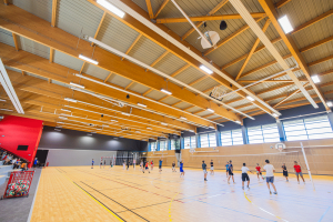 Intérieur du gymnase du collège de Saint-Didier-de-Formans