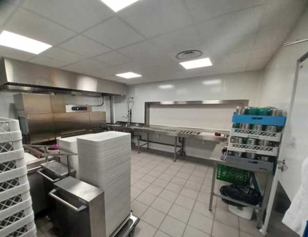 La cuisine a été intégralement restructurée